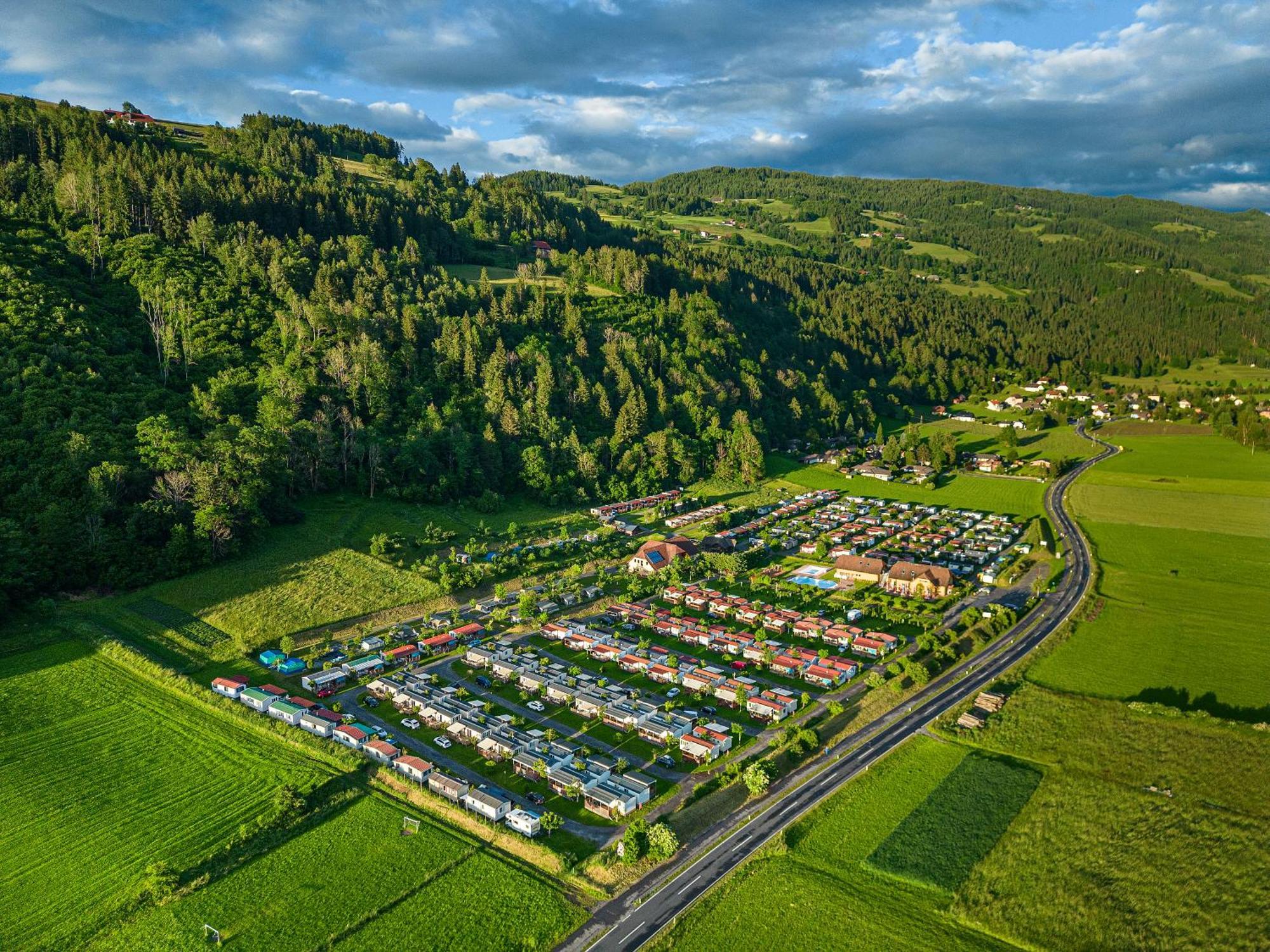 Albatross Mobile Homes On Camping Bella Austria Sankt Peter am Kammersberg Zewnętrze zdjęcie